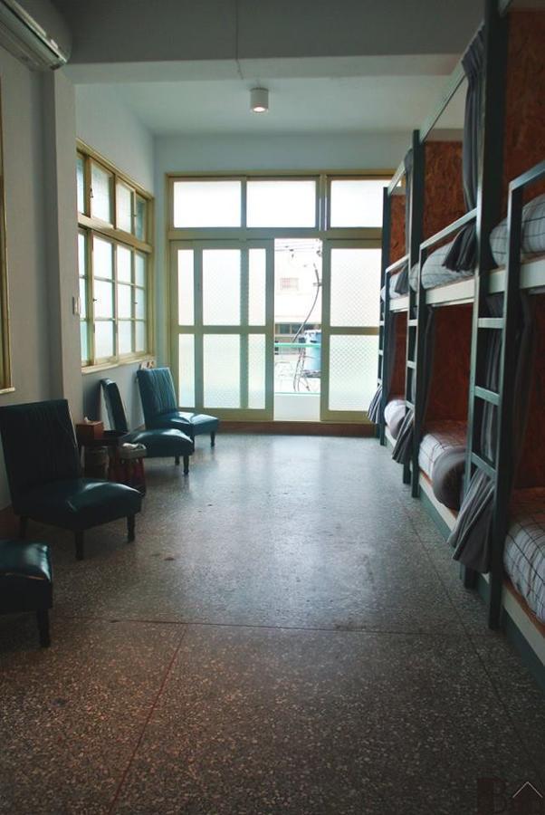 Bobooks Hostel นครเจียอี้ ภายนอก รูปภาพ
